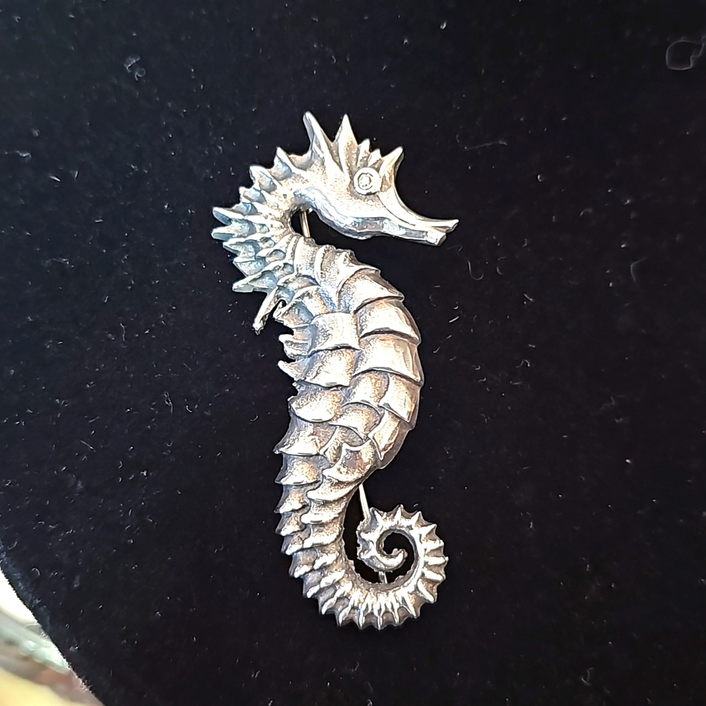 Sterling Silver Seahorse Brooch